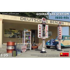 "German Gas Station 1930-40s"