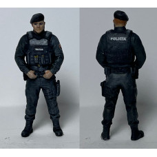 Policajt v postoji č.990 1/43 POLÍCIA SR