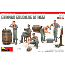  GERMAN SOLDIERS AT REST. SPECIAL EDITION