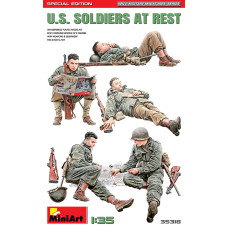 U.S. SOLDIERS AT REST. SPECIAL EDITION